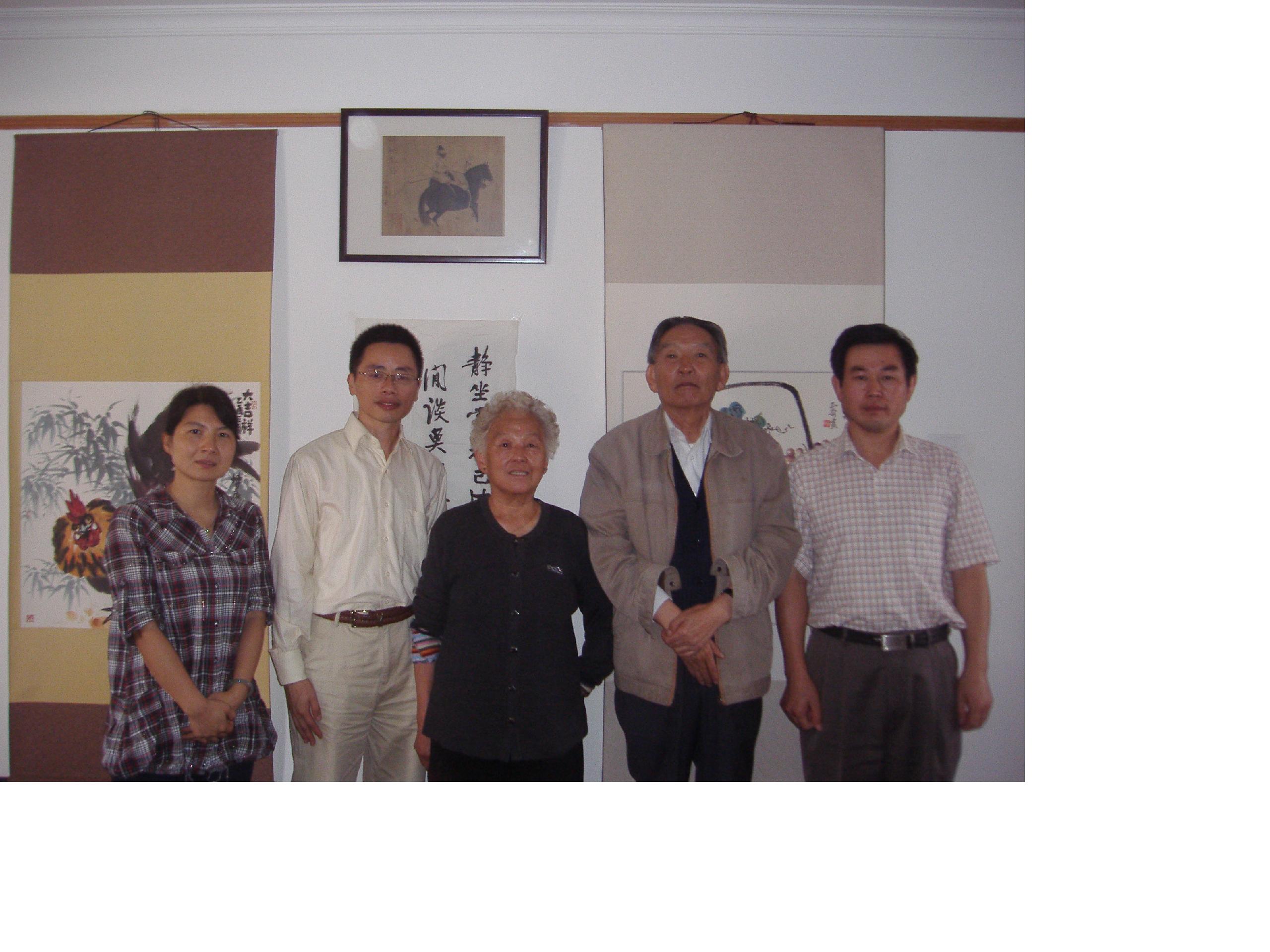 周俊院士夫妇和澳门十大信誉网赌大全领导合影